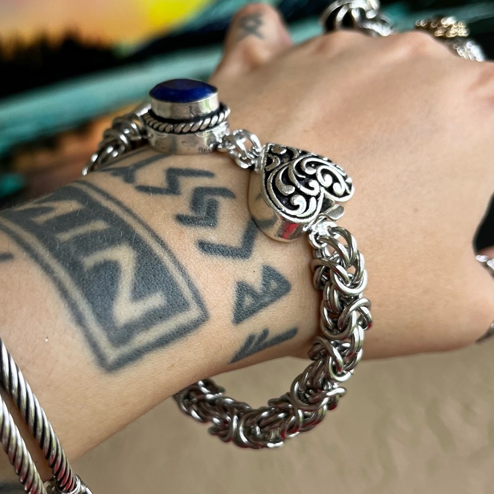 stainless steel maille link bracelet with blue sapphire gem & heart charm clasp - Picture 9 of 12